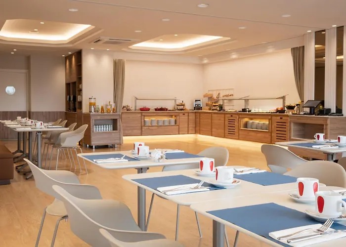 Dorma Sardinero 4* סנטנדר