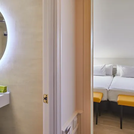 Dorma Sardinero מלון 4*